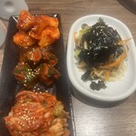 焼肉フランス人 - キムチ＆ナムル盛り合わせ