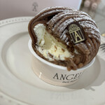 アンジェリーナ - 