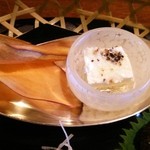 和 あすか - レギュラーの自家製チーズ薩摩チップ添え
      