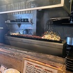 炭火焼鳥 ちょっくら - 内観(調理場)