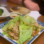 ゆう月 - 豚バラ入りキャベツ炒め