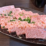 黒毛和牛 焼肉・ホルモン 独眼牛 - 