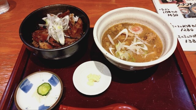 知床くまうし - 知床斜里（豚丼）