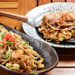 ABENO HUB - 看板メニューの米粉おこのみ焼きと米粉焼きそば
