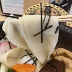 花山うどん - 鬼釜の鬼ひもかわ アップ