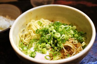 きさく - 汁なし坦々麺+温泉卵＝600円・14年8月