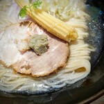 焼きあご塩らー麺 たかはし - 