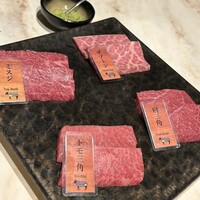 完全個室 牛の達人 private 新宿本店 - 和牛希少部位盛合4種