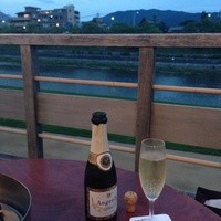 モリタ屋 木屋町店 - 鴨川を眺めながらシャンパン。最高！
