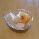 Rondo - ランチデザート　杏仁豆腐