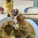 鷹の羽食堂 - 豚肉チェックは、欠かせない　※合格！