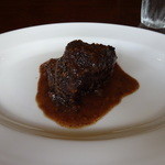 ラ クチーナ ヴェンティトレ - メイン　おぐに牧場牛ほほ肉