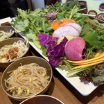 サムギョプサルと野菜 いふう マロニエゲート銀座1店 - 