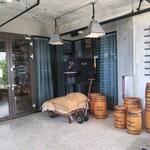 Slowalk Coffee Roasters - 3階の入り口