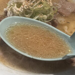 麺屋 丸福 - 牛骨スープ