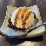 琉球料理 ぬちがふぅ - デザートのアイスです。