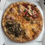 ピザ・ロイヤルハット - 料理写真: