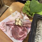 コリアンダイニング 梨泰院 - 