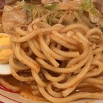 蒙古タンメン中本 - 麺アップ