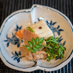 蕎味 櫂 - 盛り込み  穴子の蕎麦寿司 才巻海老 煮蛤 地の天然コシアブラの胡麻和え