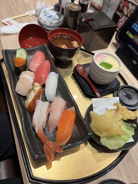 Daiki Suisan Kaiten Zushi Kyohan Moriguchi Ten photo 5