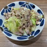 横浜ラーメン 響家 - キャベチャー（キャベツとチャーシューきざみ）