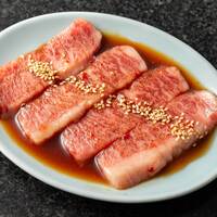 神戸牛 極上特選吟カルビ