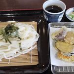 めん塾 - ざるうどんと海老の天ぷらのセット