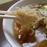 麺処 蓮華 - 麺アップ　細ちぢれ麺