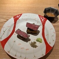 京都肉割烹 みや田 - シャトーブリアンとサーロインの炭火焼き