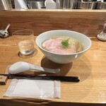 めん 呼白 - ✅いりこらぁ麺¥1.100
      ✅お肉ご飯¥450
      　※現金払いのみ