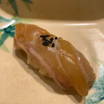 銀座うち山 - 漬け鯛の握り　これは超〜美味