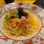 京風スパゲッティー 先斗入ル - 料理写真:紅ズワイ蟹と海老と唐墨のペペロンチーノ