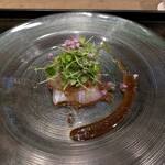 齋華 - 鯛の昆布締めと生クラゲのカルパッチョ