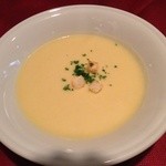 レザン - ボタージュガルビューです。お野菜の旨味がギュッと濃縮されたスープです。優しいお味です＼(^o^)／