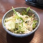 壱屋 - パサパサのサラダ