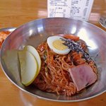 Yakiniku Hausu Souru Tei - ビビン麺（辛口、普通盛り）