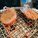 炭火焼肉ホルモンさわいし - 