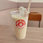 山村みるくがっこう - フルーツフロート