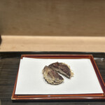 てんぷら 近藤 - しいたけ
      ちょっと苦手だったのに感動の美味しさでした