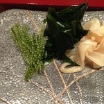 すし家 - Ｈ26.8 海ぶどうとワカメのおつまみ