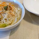 ホルモン焼肉 ぎゅうぎゅう - サラダ
