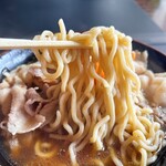 麺屋　たか - 中太麺にしましたが、徳島はもちもち麺が合うかな