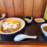 カモメ - 料理写真:チャーシュー丼～☆