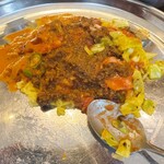 カッチャル バッチャル - カレー3種+ハーフナン(チーズクルチャへ変更)＋ハーフライス、キャベツのアチャール