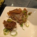 岩瀬串店 - ◆トロトロ豚なんこつ  300円