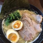 横浜らーめん 源泉 戸塚本店 - 