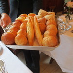 サーブされたパンです。