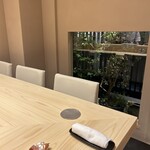 すしのいずみ - お庭が見えます