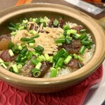 腸詰と干し肉と貝柱の煲仔飯(香港式土鍋ご飯)